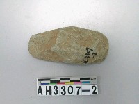 藏品(小型舌刃打磨製石斧)的圖片